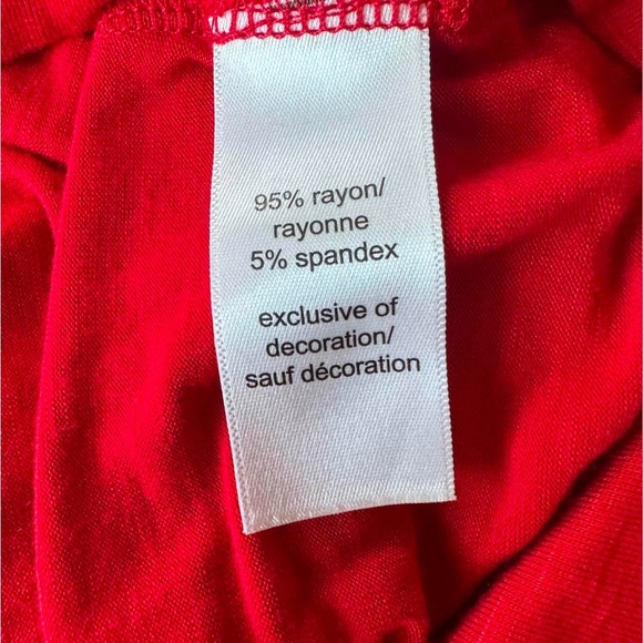 Maurices Women's Small Red Tank Top Crochet Faux‎ Button Chic Casual - Picture 6 of 7